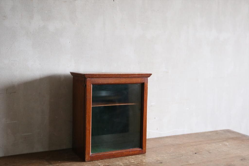 英国アンティーク木製ディスプレイキャビネット/ショーケース/飾り棚(79-133