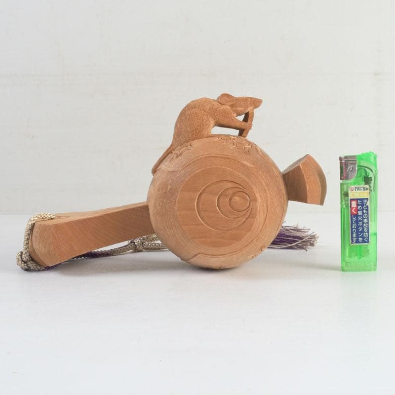 井波彫刻　紅雲作　木彫　鼠と小槌　干支　置物　共箱　C　9418