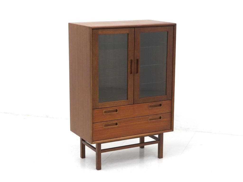 展示品　IDC大塚家具　ウォールナット　飾り棚　サイドボード　収納　キャビネット