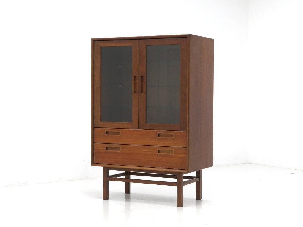 展示品　IDC大塚家具　ウォールナット　飾り棚　サイドボード　収納　キャビネット