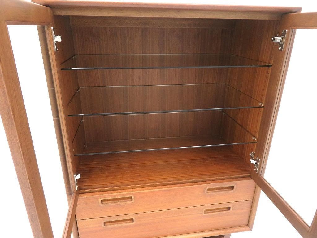 展示品　IDC大塚家具　ウォールナット　飾り棚　サイドボード　収納　キャビネット