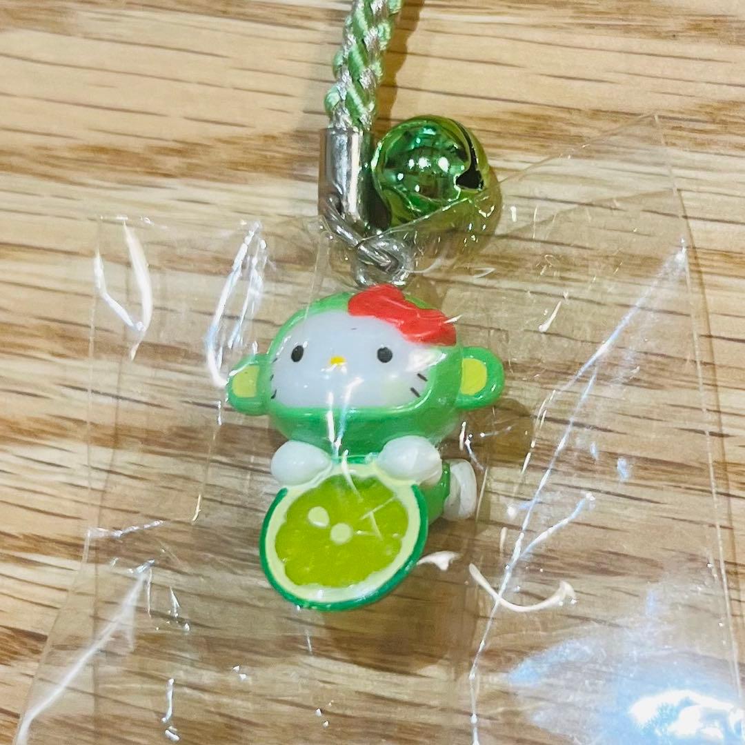 ご当地キティ 大分 高崎山 ストラップ 根付け - メルカリ