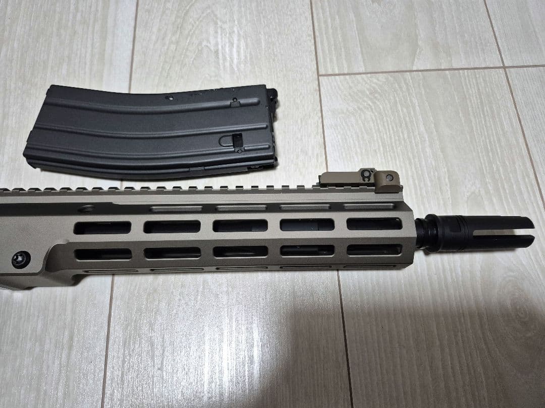 美品　東京マルイ　M4 URG-I 11.5　GBB ガスガン