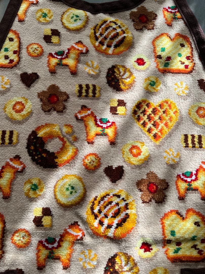 フェイラー♡新品未使用　お菓子柄エプロン