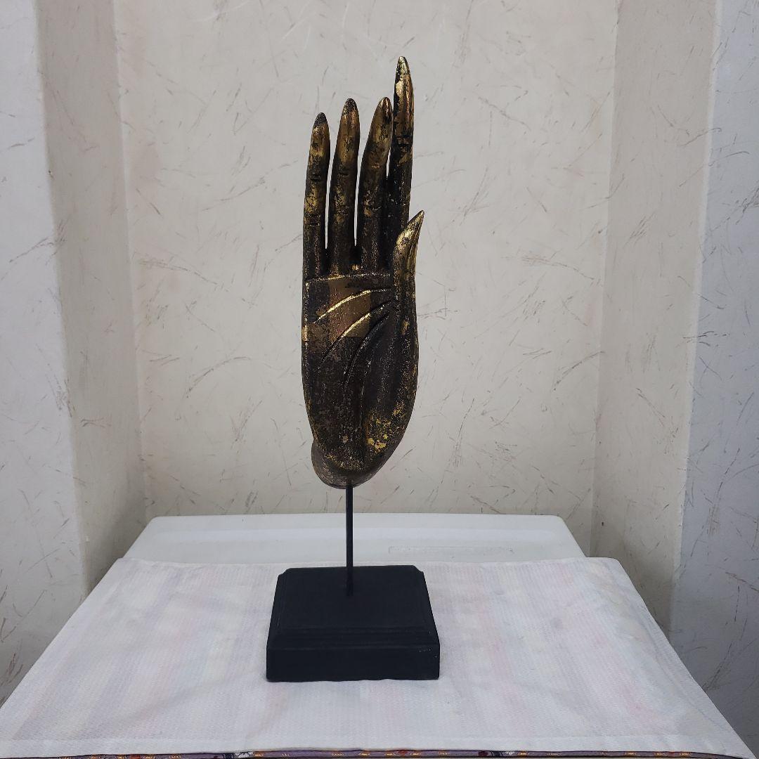 蔵出し特価　木製仏陀の黒と金の右手の形状の置物43×13×13水平置可　670g