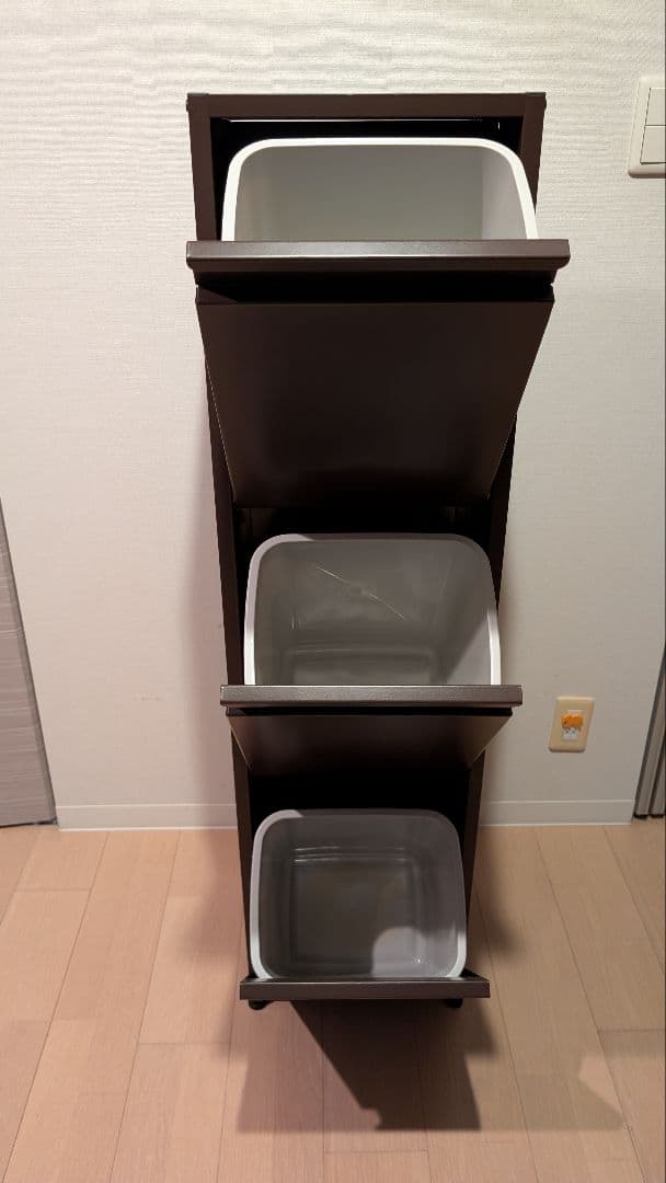 ダストボックス３段（３分別ゴミ箱）幅約34cm奥行約24.5cm高さ約127cm