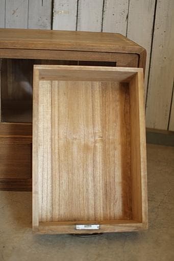 古いガラス戸棚×木製小引き出し3杯