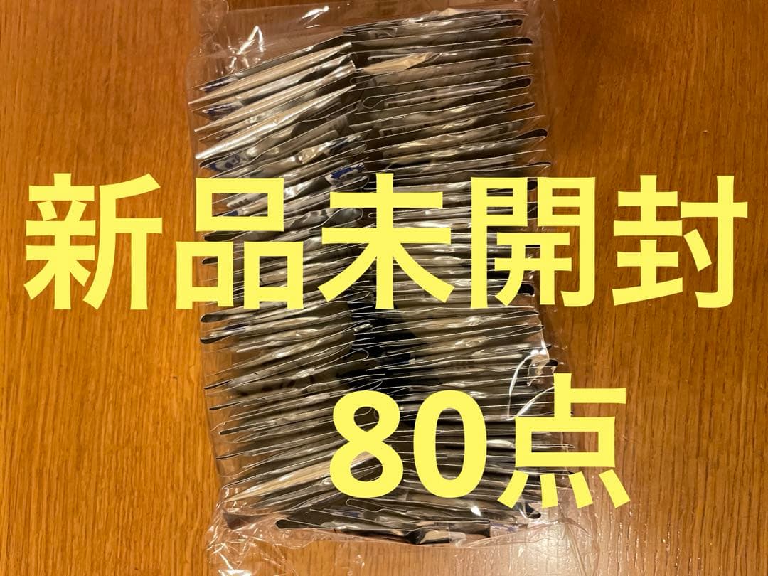 新品未開封　ペルソナ5 X カフェ　星型缶バッジ　80点セット