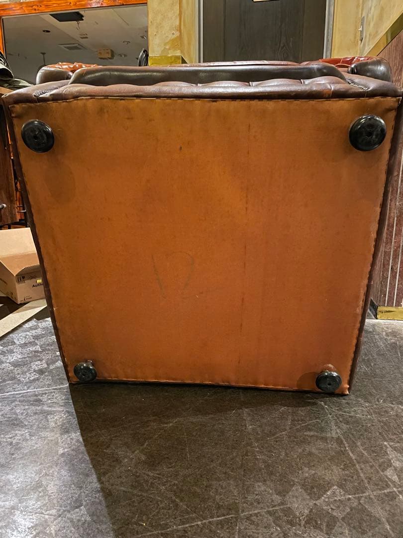 チェスターフィールド　1人掛けソファ