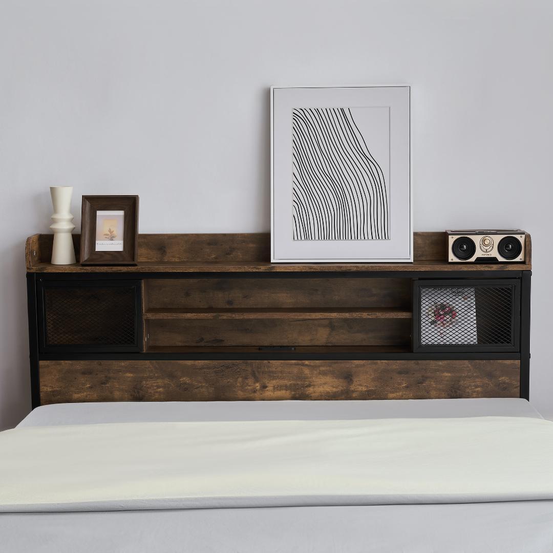 赤字大セール！SD・セミダブル　ベッドフレーム・コンセント付き　BROWN