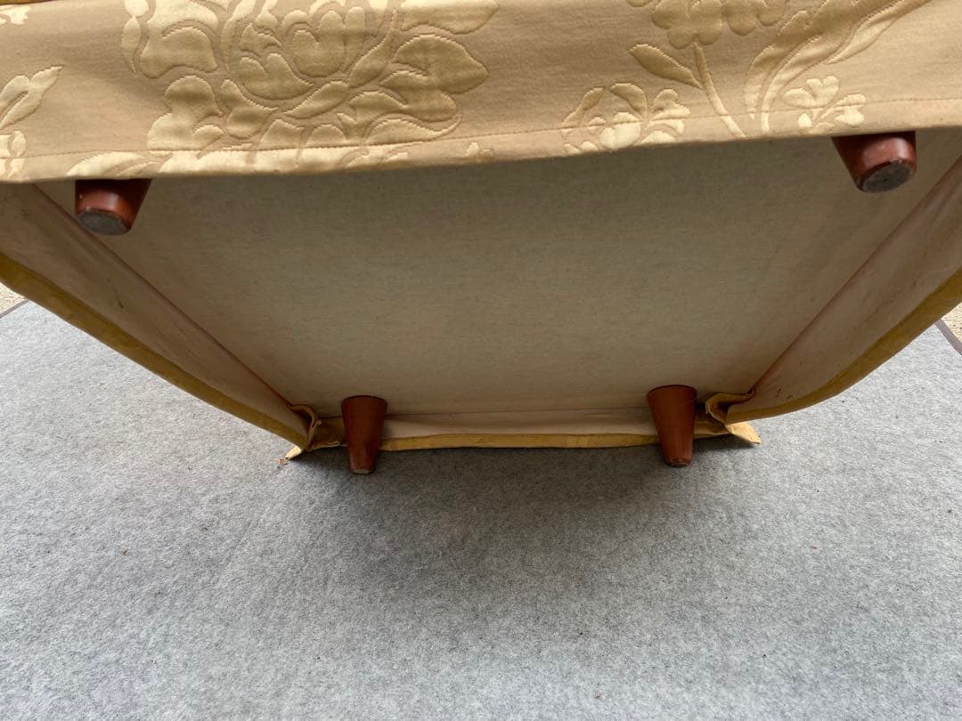 割と綺麗　メーカー不明　アンティーク？1人掛け　ソファ