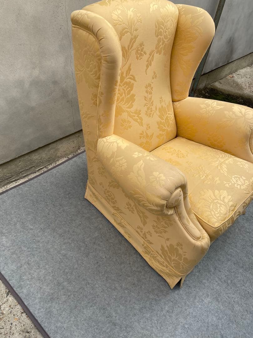 割と綺麗　メーカー不明　アンティーク？1人掛け　ソファ