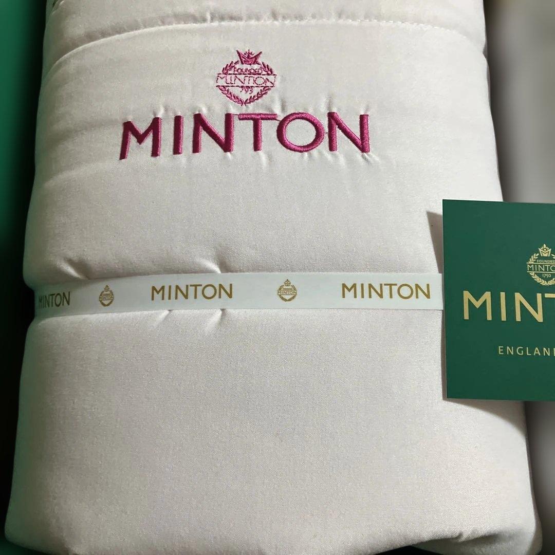 新品ミントン　MINTON シルク混肌掛け布団150×200送料込み