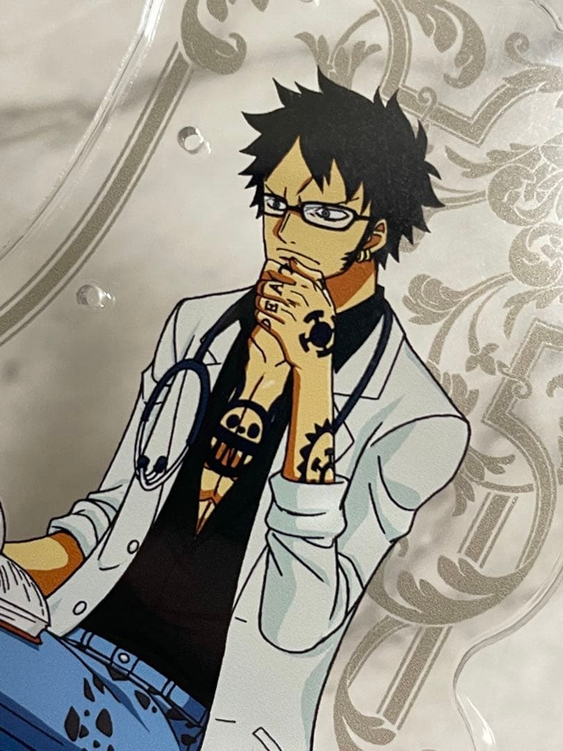 トラファルガー・ロー 白衣 医者 アクセサリースタンド アクリル