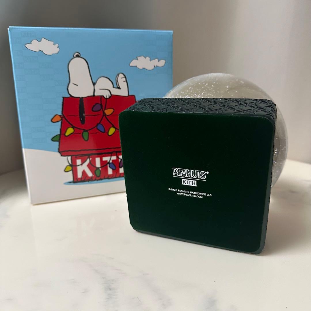 SNOOPY × KITH コラボ　スノードーム