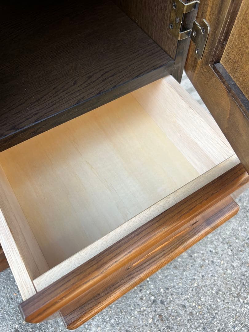 A745♠️アンティーク木製サイドボード リビングボード 飾り棚