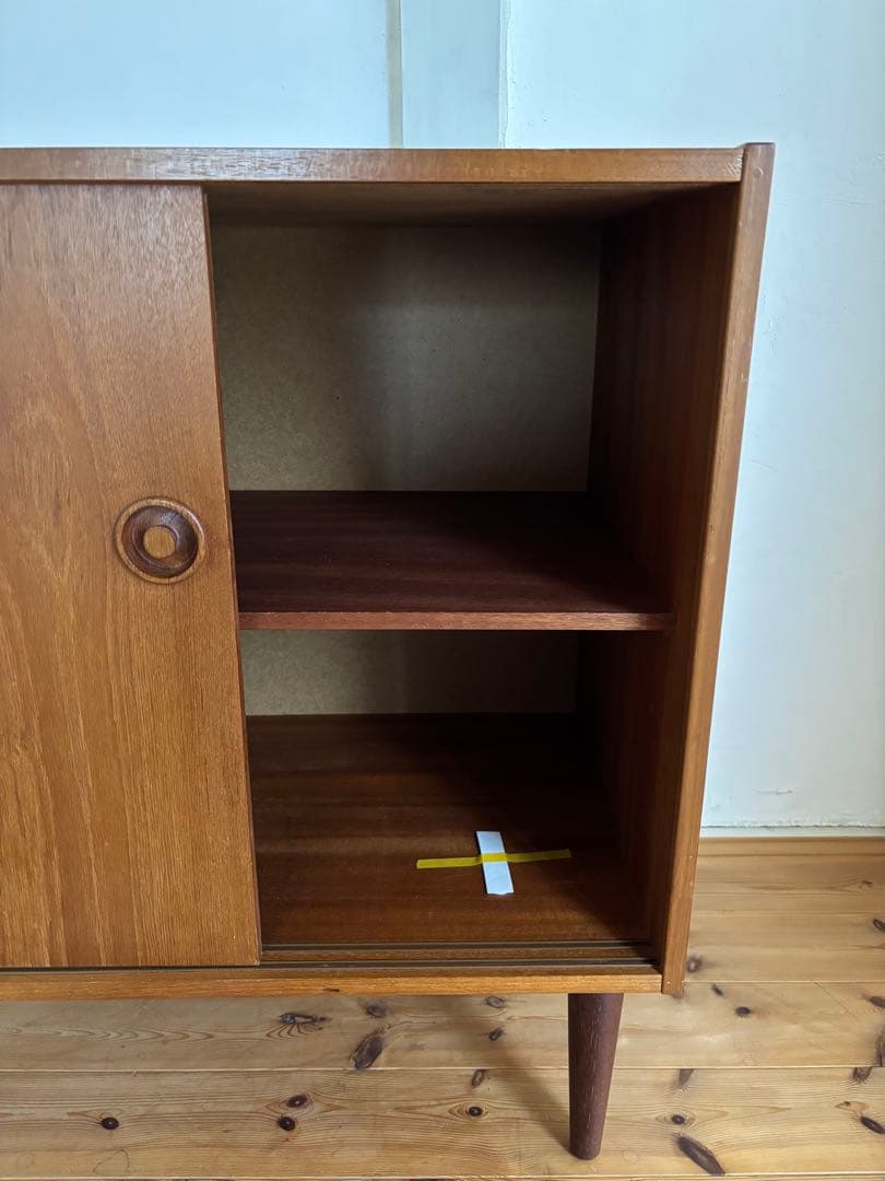 北欧ヴィンテージ　デンマーク　チークキャビネット