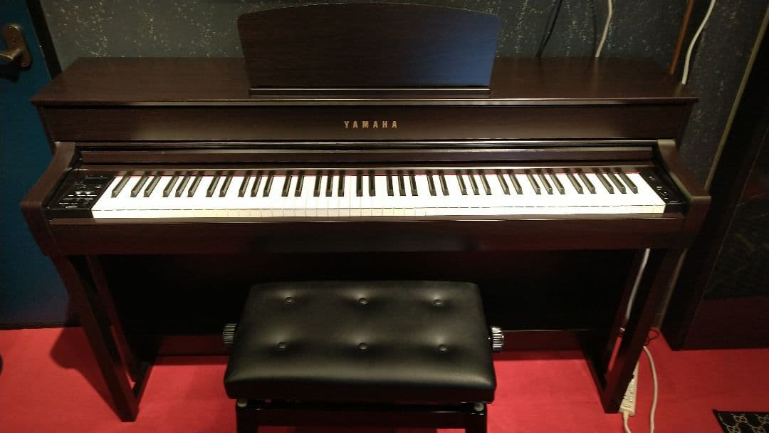 YAMAHA電子ピアノ、クラビノーバ、CLP735-R(色ダークウッド)