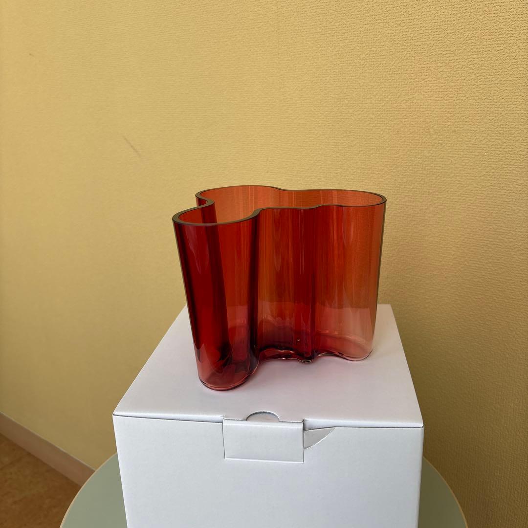 未使用】iittalaイッタラ アルヴァ アアルト ベース クランベリー120