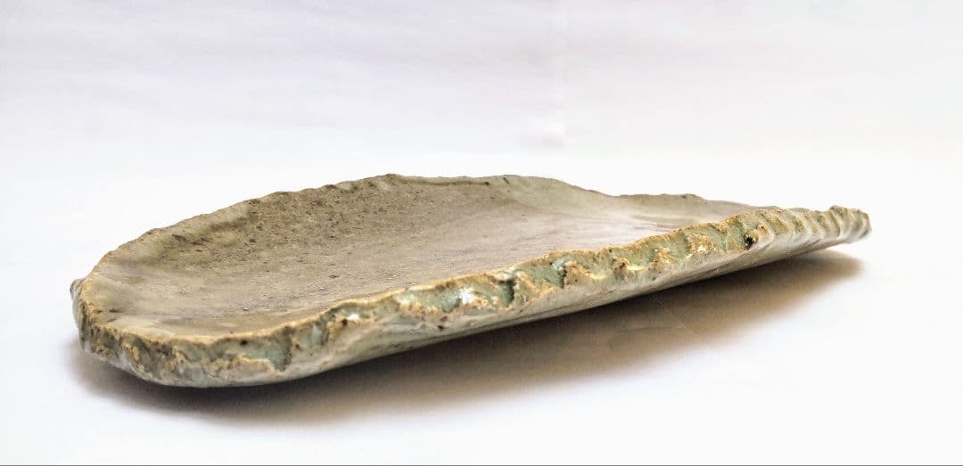 大皿陶器 浅緑円形皿とグレー楕円皿セット