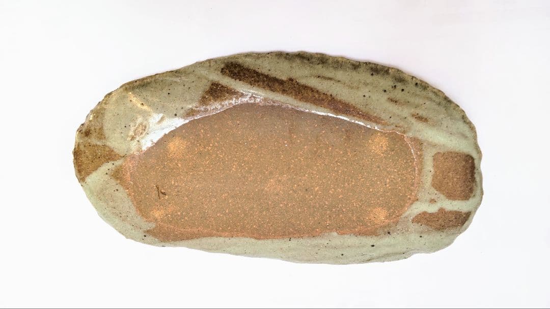 大皿陶器 浅緑円形皿とグレー楕円皿セット