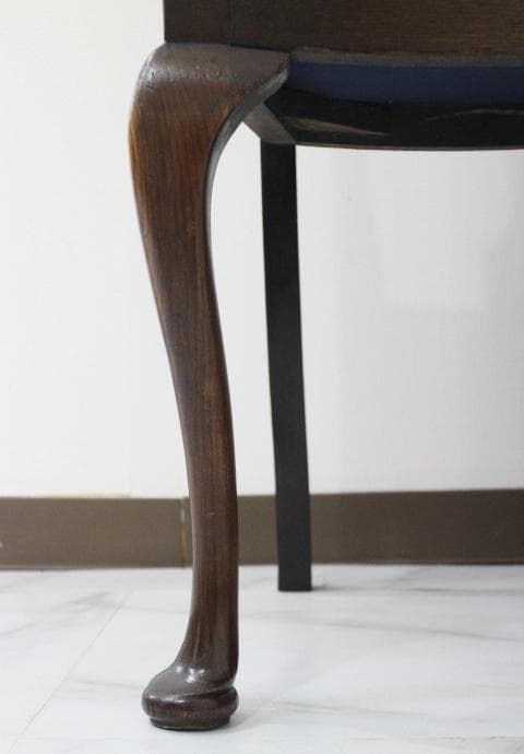 イギリス アンティーク クイーン アン様式 猫脚 本革 オーク材 チェア 椅子