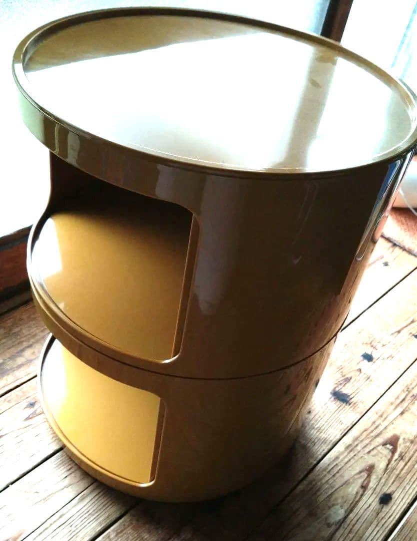 希少。レトロ家具　昭和レトロな二段式収納　サイドテーブルにも。