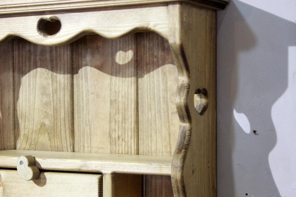 ハンドメイド　ハートのティッシュシェルフ