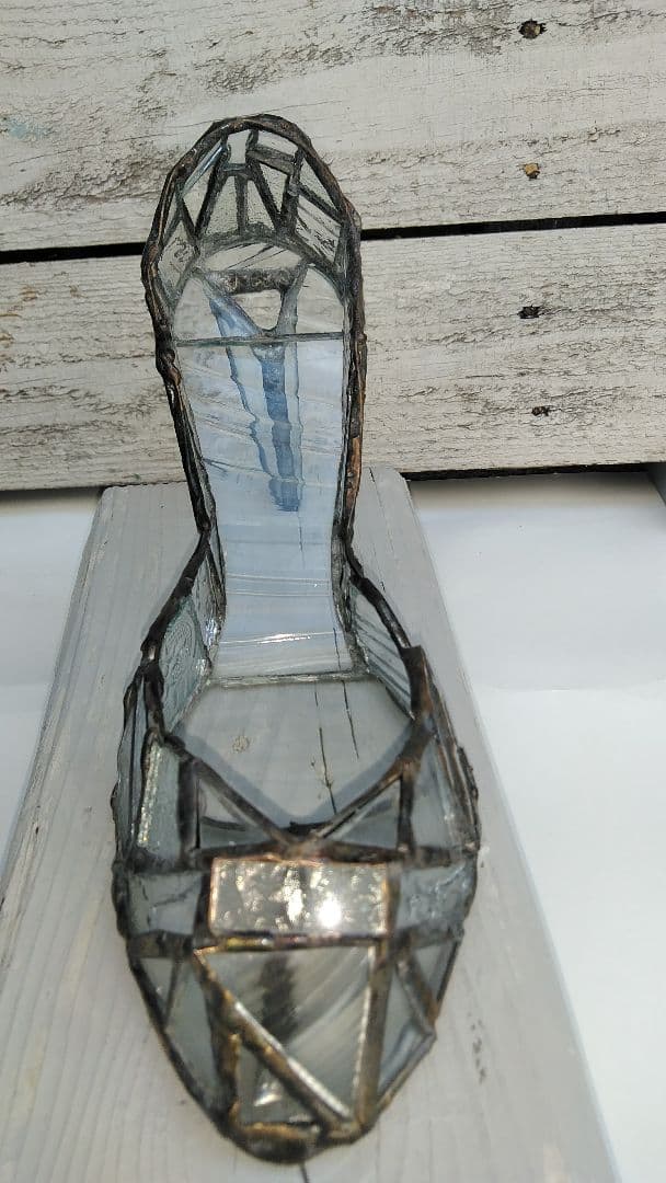 ステンドグラス「ガラスの靴」