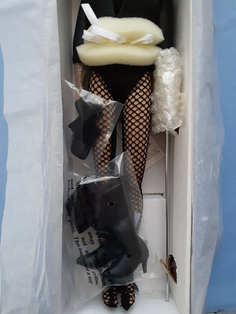 Tonner - DC Stars - BLACK CANARY 17インチ