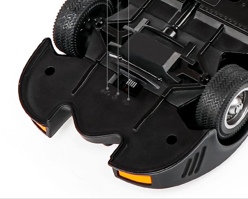 ☆未使用 バットモービル 1/18 ミニカー ライトアップ バットマン レア