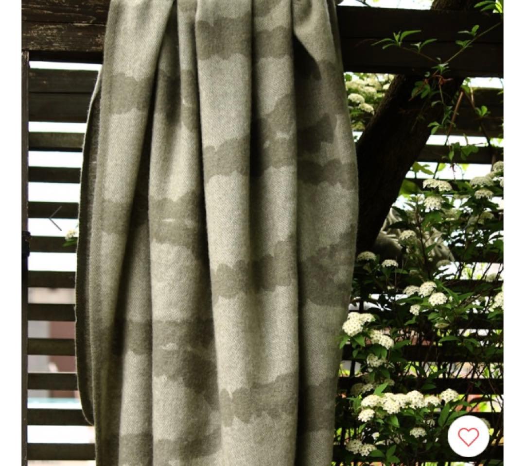 ミナペルホネン　KLIPPAN/クリッパン　スロー　BOSQUET　グレー　大判