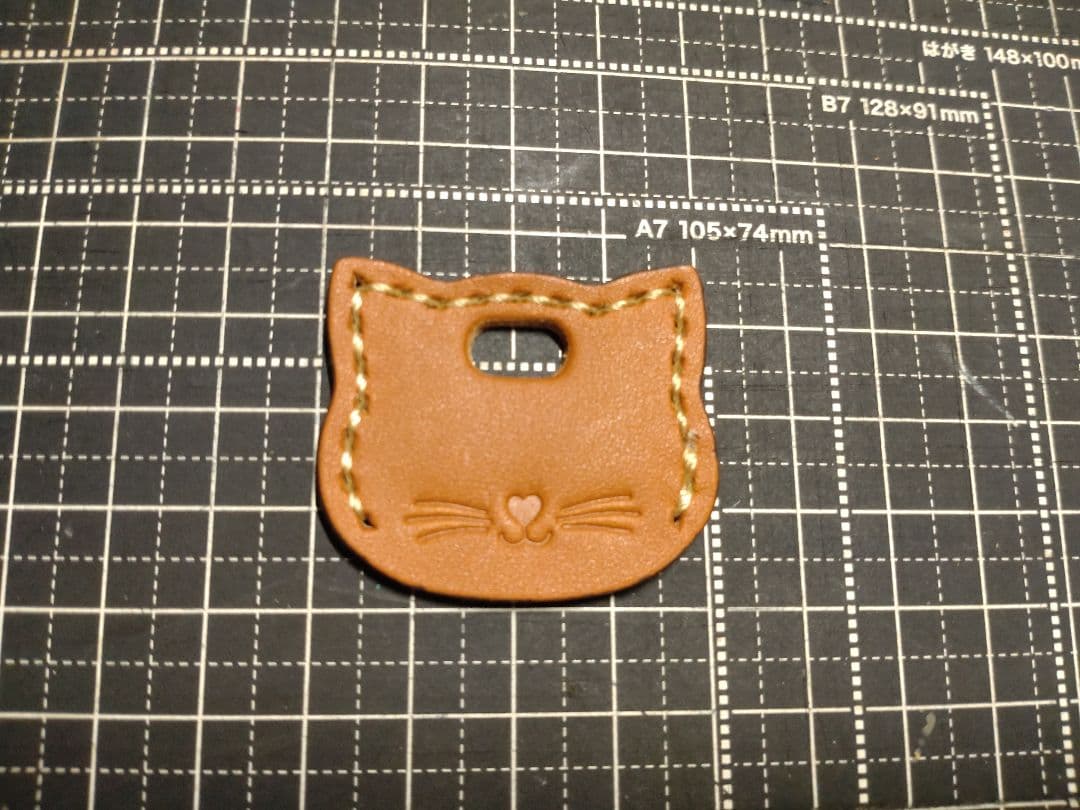 交渉中　B7-1ライトブラウン　猫型キーカバー大