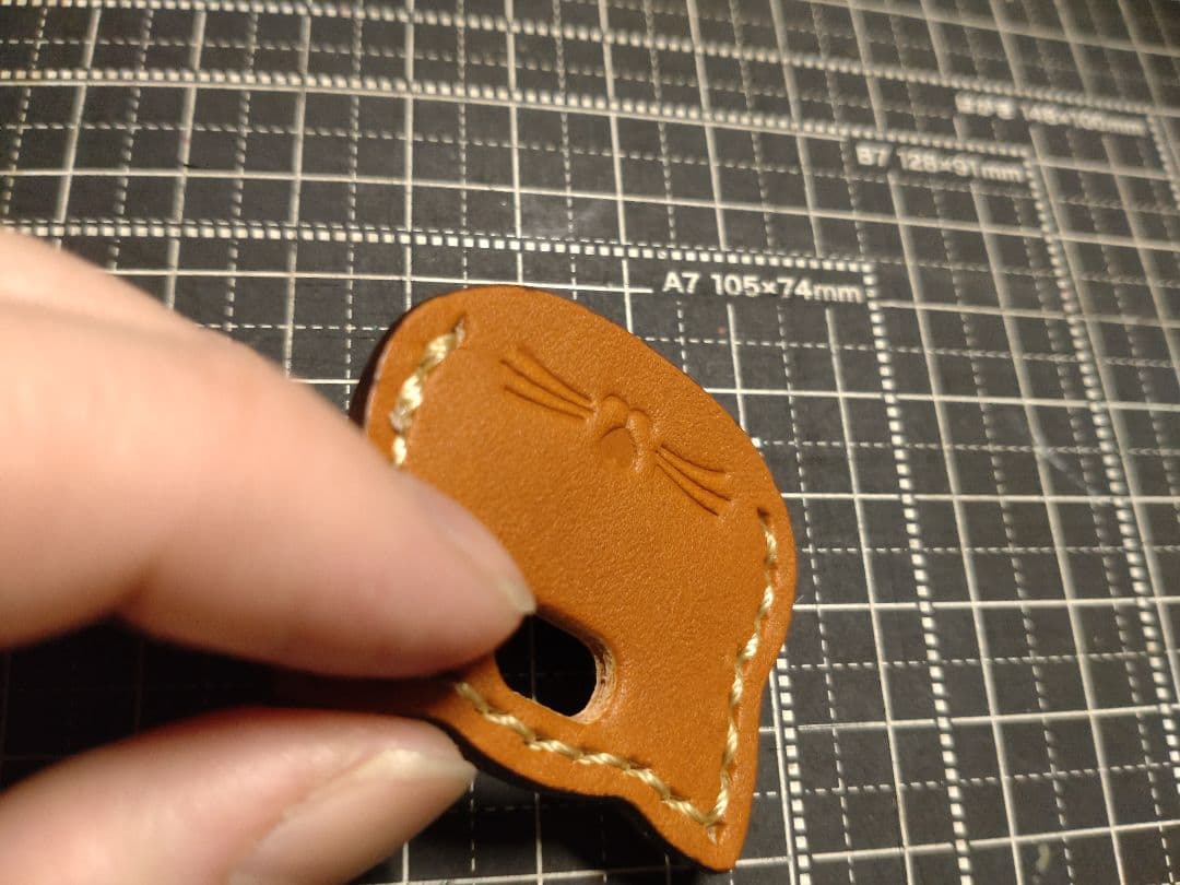 交渉中　B7-1ライトブラウン　猫型キーカバー大