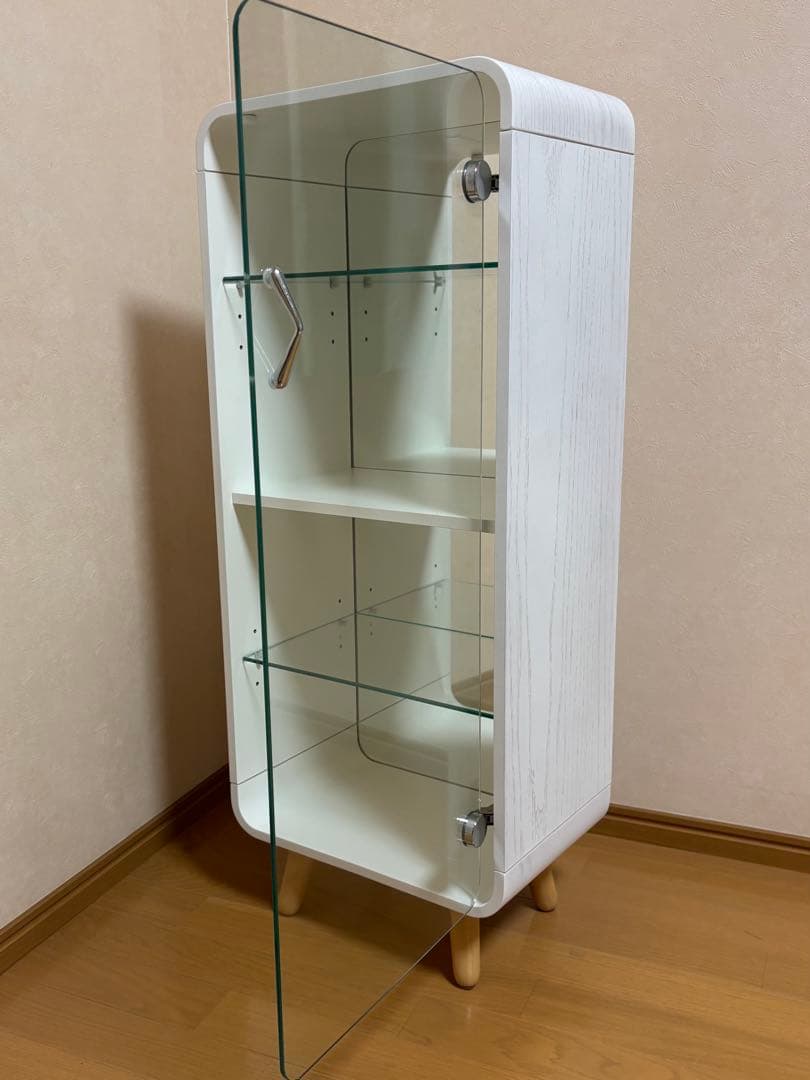 コレクションシェルフ