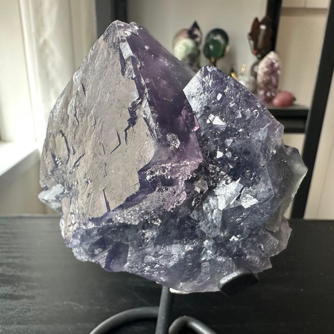 天然石水晶共生フローライトの原石　置物　鉱物NO.051715