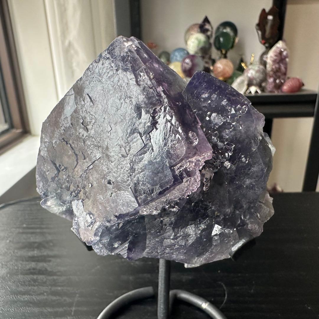 天然石水晶共生フローライトの原石　置物　鉱物NO.051715