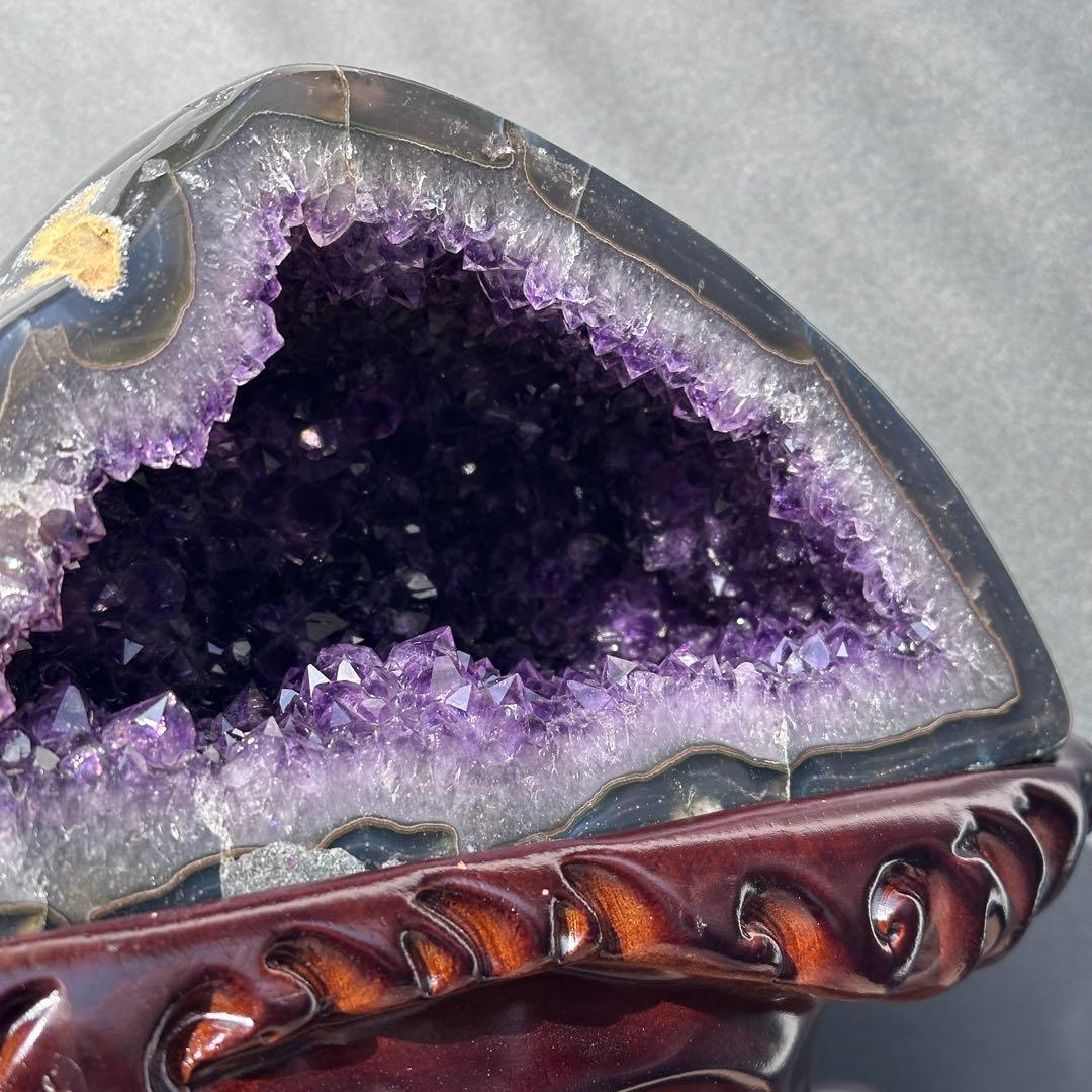 【高品質】ウルグアイ産❣️天然石 アメジストのドーム　置物　台座付きG.214