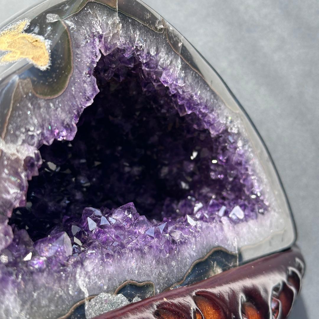 【高品質】ウルグアイ産❣️天然石 アメジストのドーム　置物　台座付きG.214