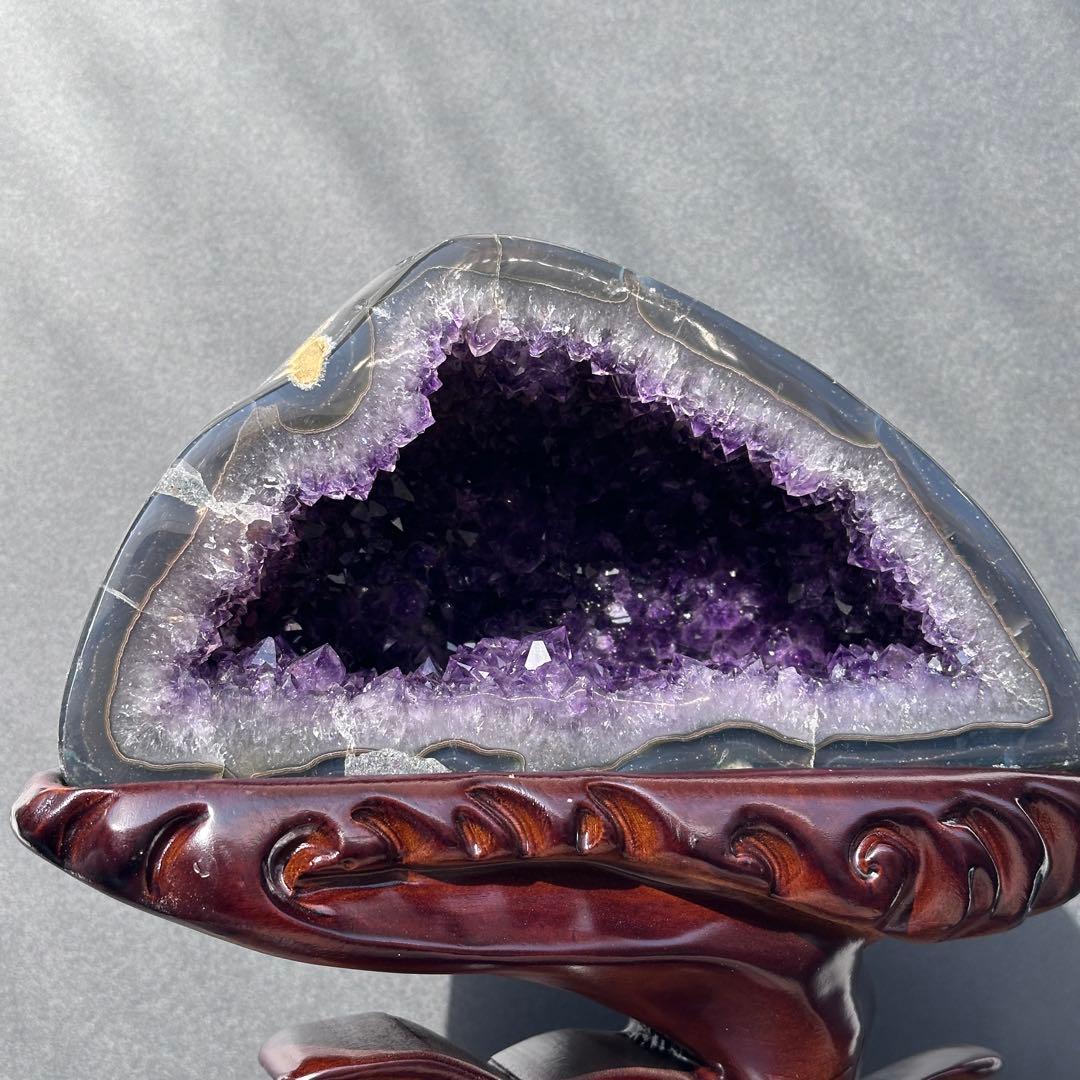 【高品質】ウルグアイ産❣️天然石 アメジストのドーム　置物　台座付きG.214