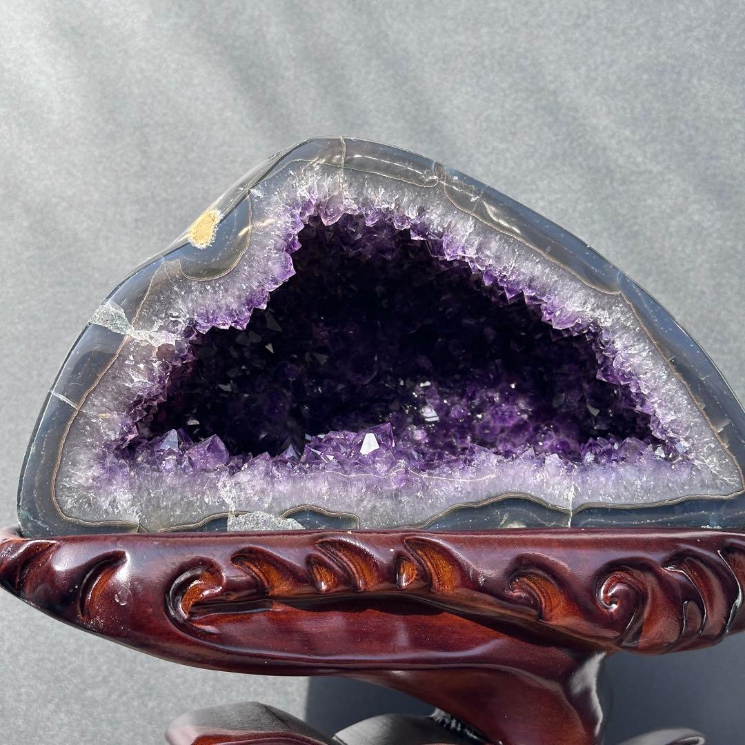 【高品質】ウルグアイ産❣️天然石 アメジストのドーム　置物　台座付きG.214