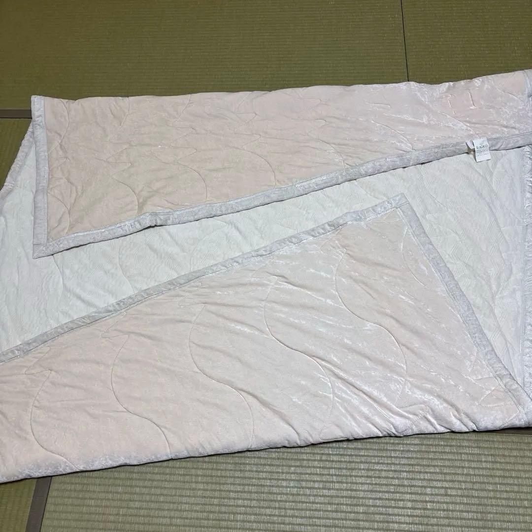 丸八真綿オーラストーン毛布