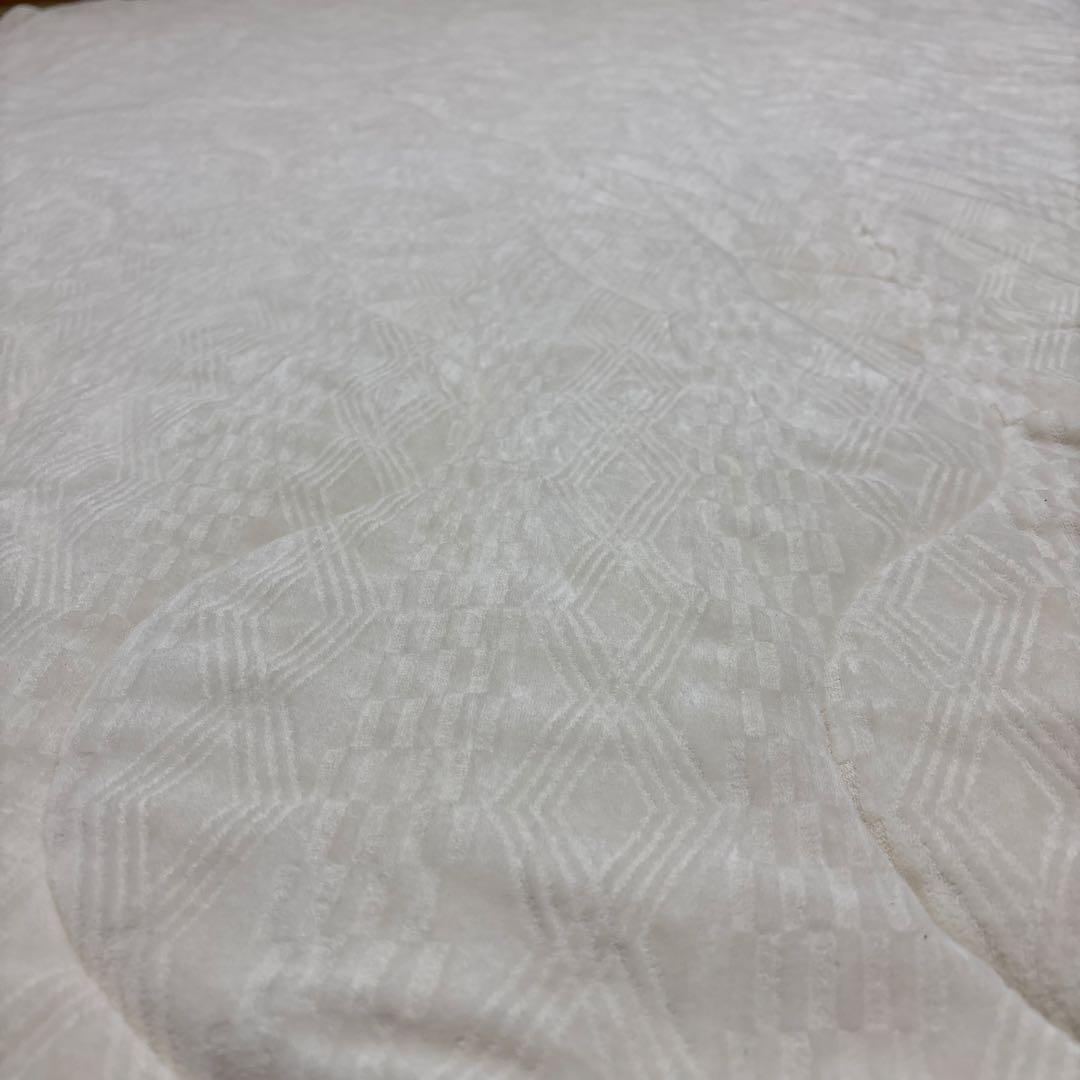 丸八真綿オーラストーン毛布