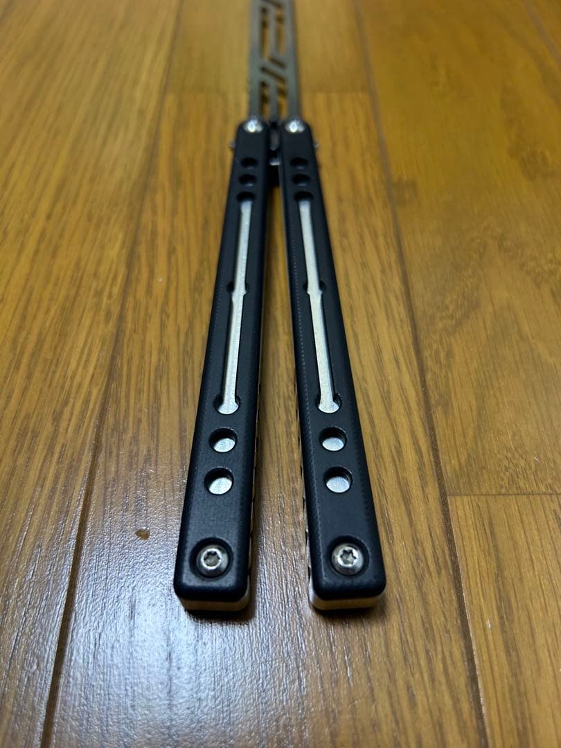 スポーツトイ・アクショントイ squid industries nautilus V2 silver