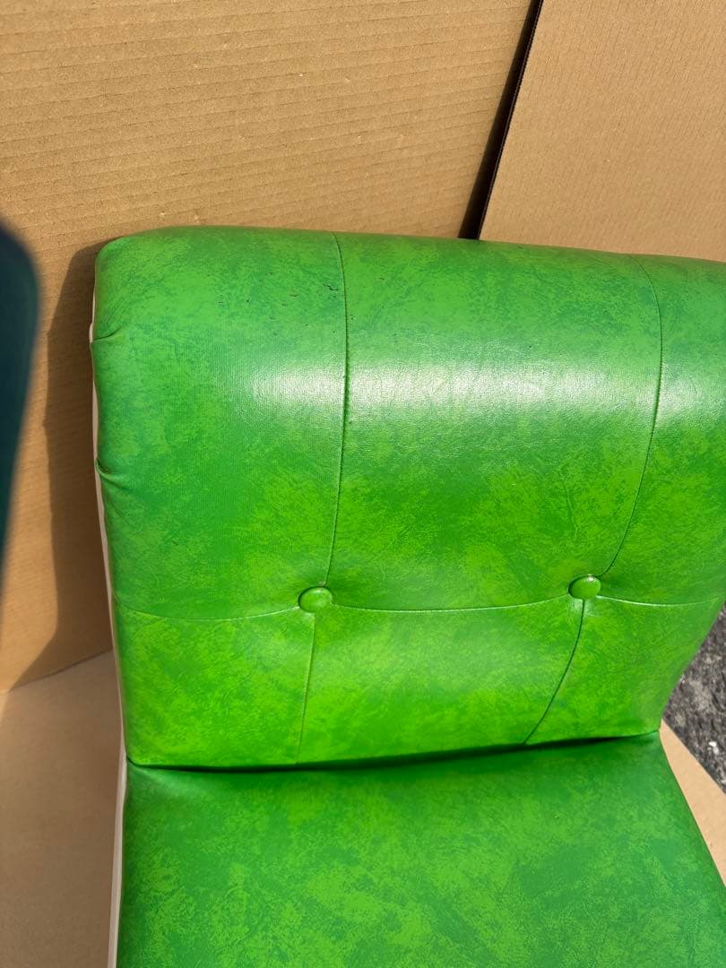 アンティークな可愛いスペースエイジチェアーポップ　ミッドセンチュリー 　ソファ