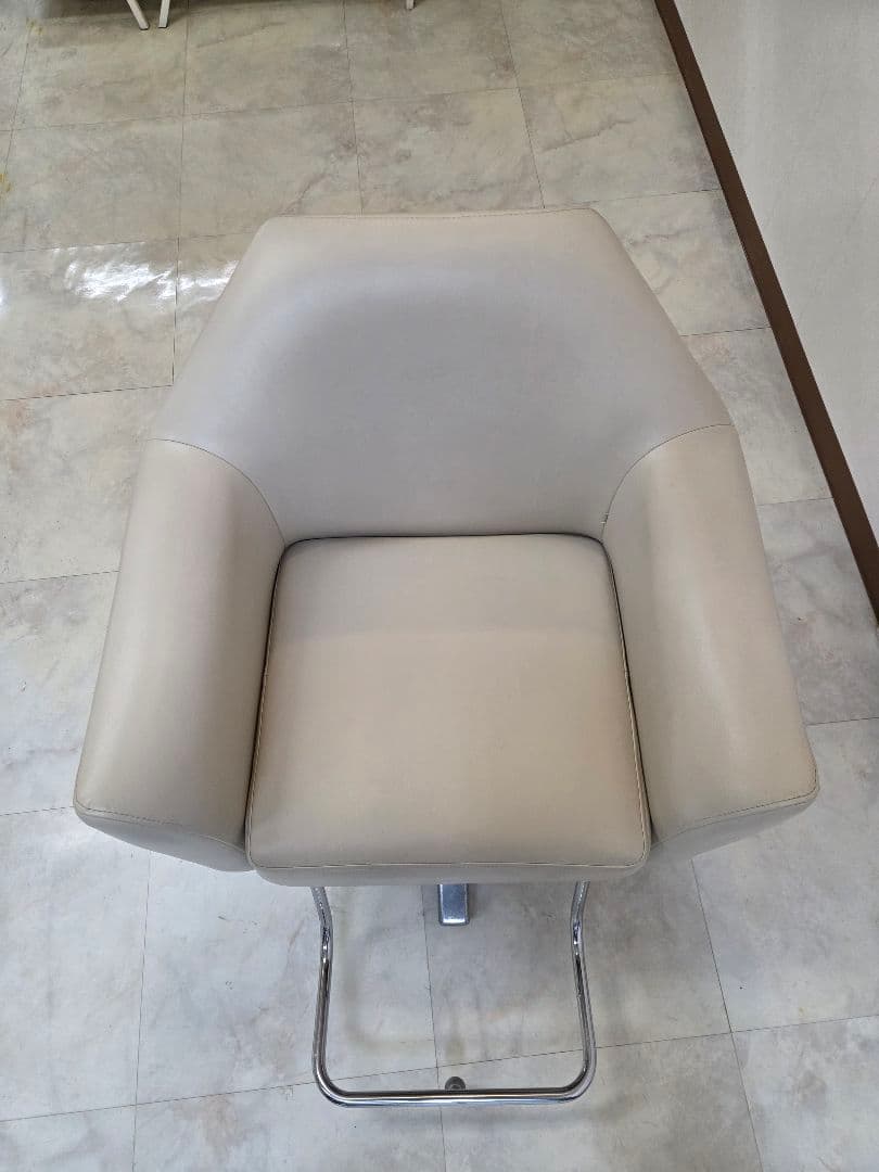 美容室 タカラベルモント スタイリングチェア Morb