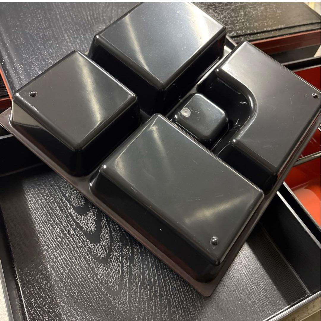 松花堂 弁当箱 幕の内 12セット 黒中赤 仕切り付 重箱 送料込み - メルカリ