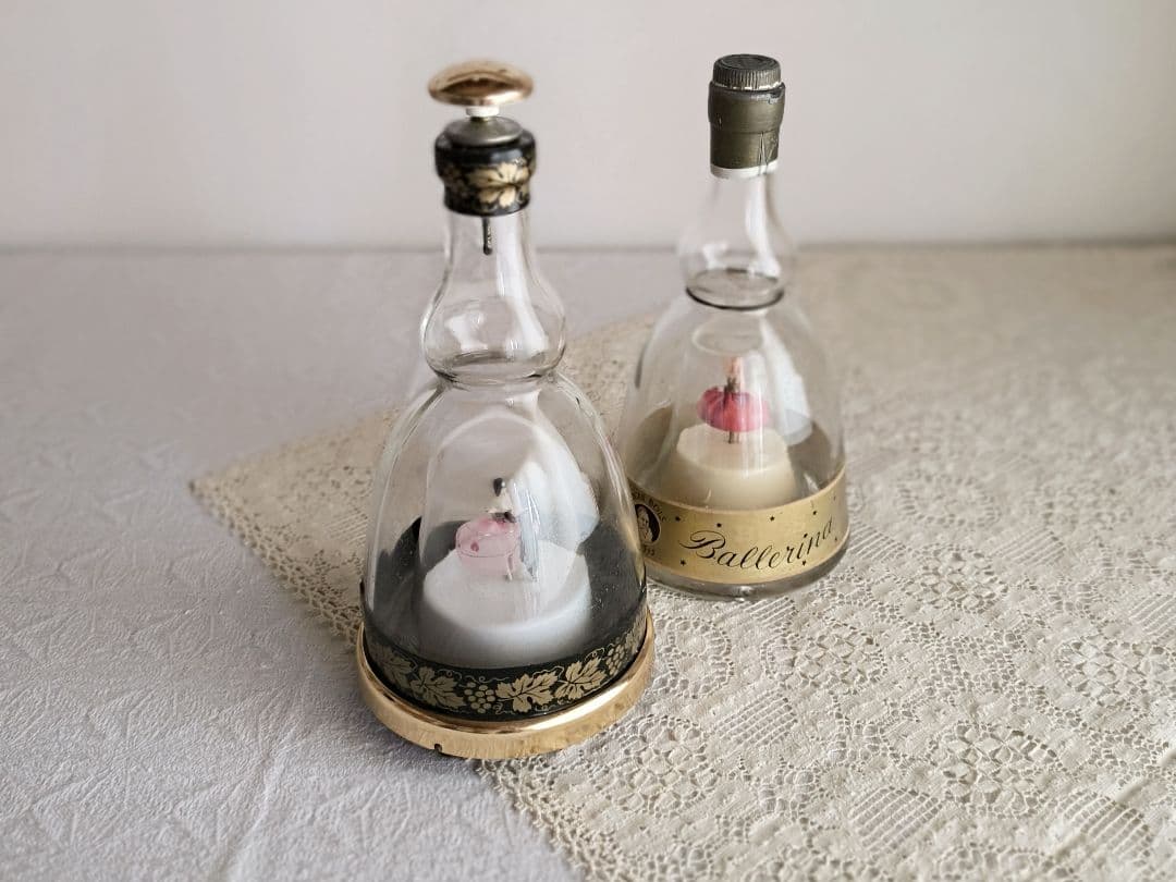 * vintage music box ୨୧ * 夢のような オルゴール (b)