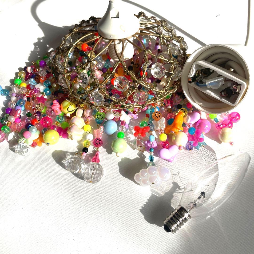 ミニシャンデリア　カラフルビーズ　天井照明　シーリングライト　ビーズ