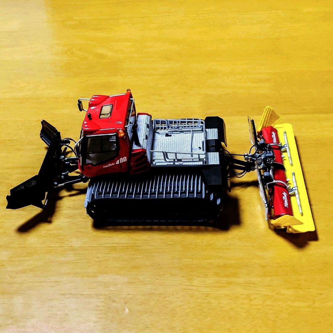 ドラゴンさん専用】PistenBully 400 RC 1:32 圧雪車 - メルカリ
